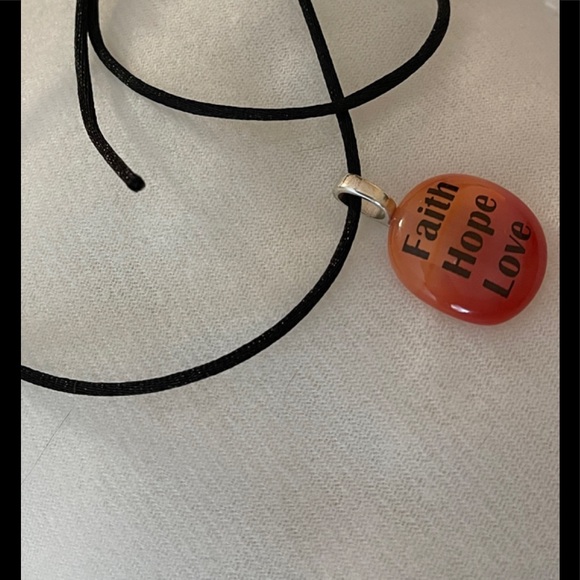 Like New Necklace - Picture 2 of 3